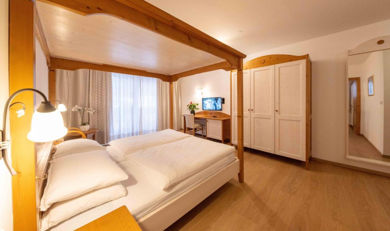 Hotel Hellweger Sand in Taufers Exteriör bild