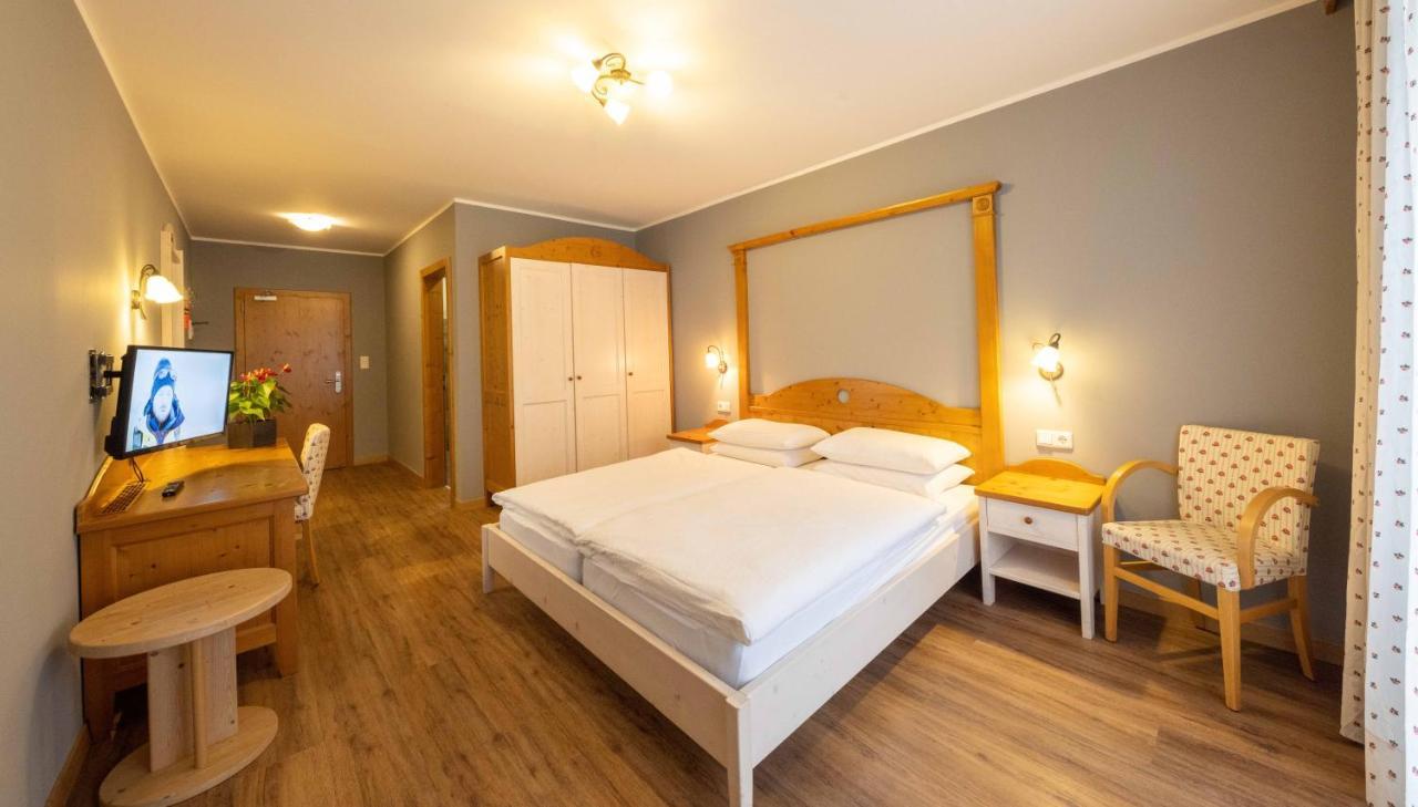 Hotel Hellweger Sand in Taufers Exteriör bild