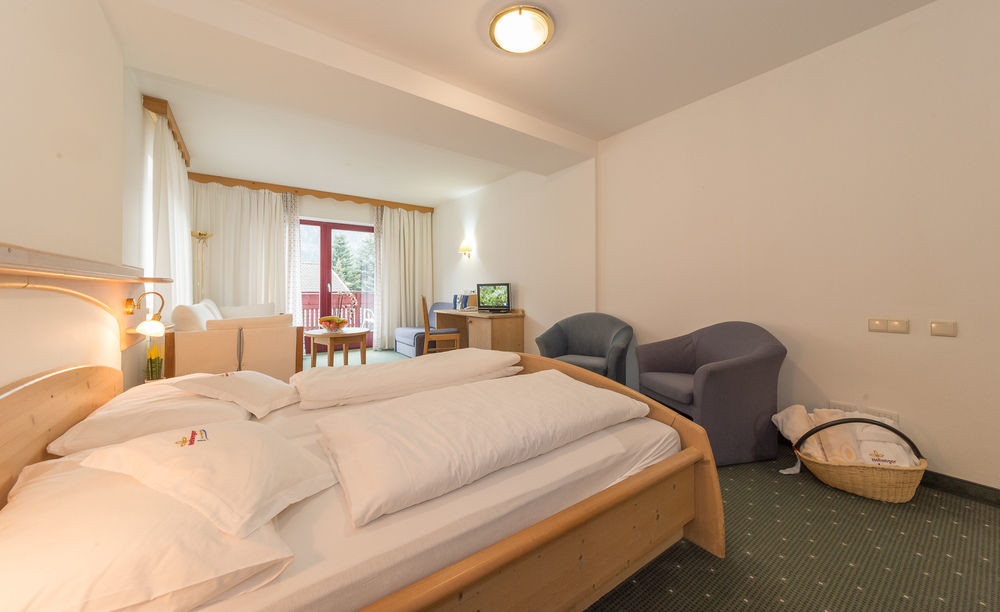 Hotel Hellweger Sand in Taufers Exteriör bild